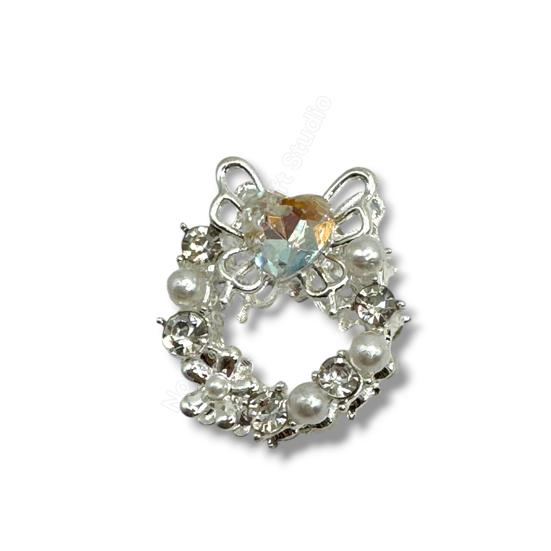 Metal Heart Round Wreath Bead - 1 pc.