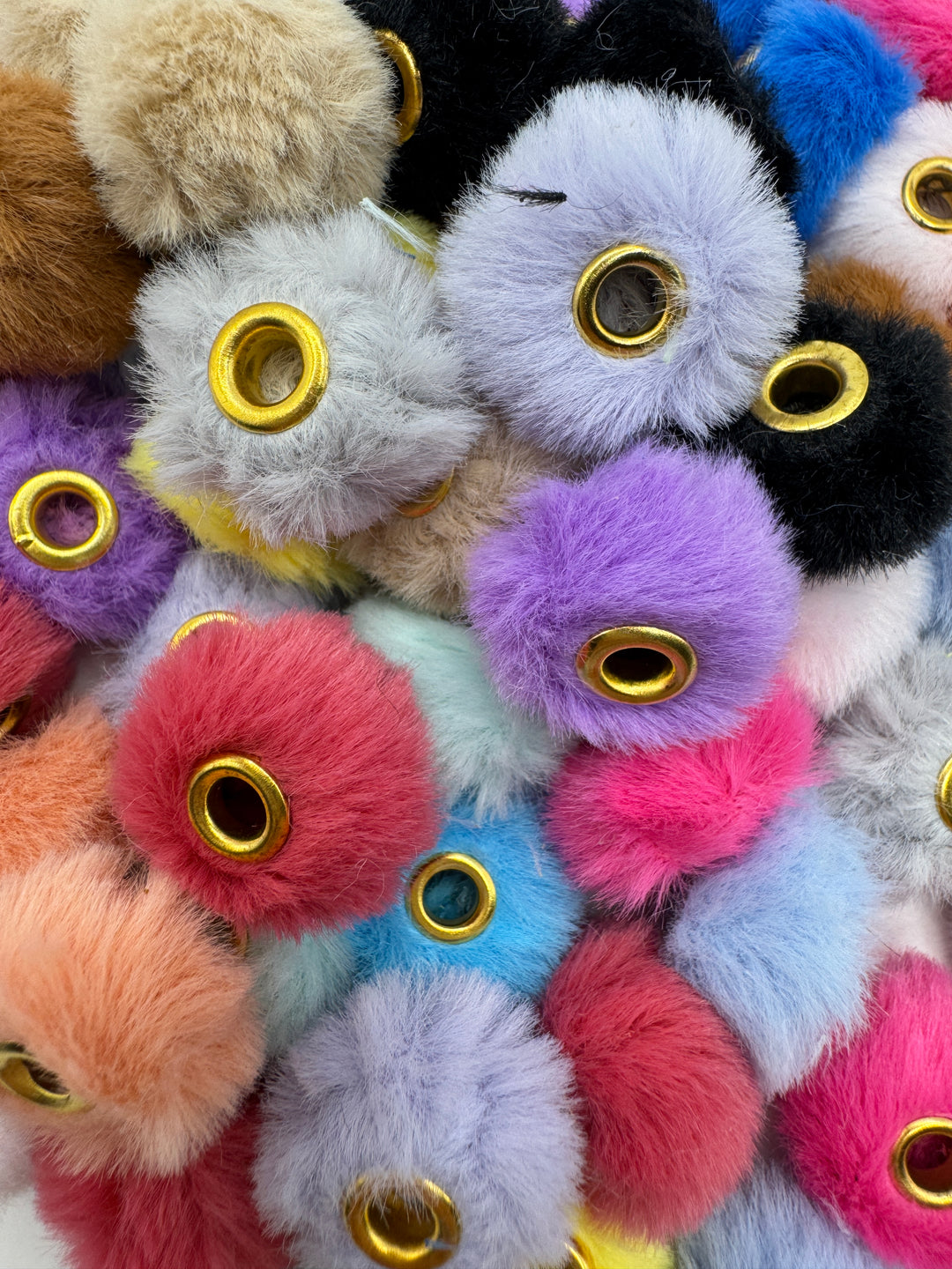 Fuzzy Spacer Mix of 30 pc. - 20mm