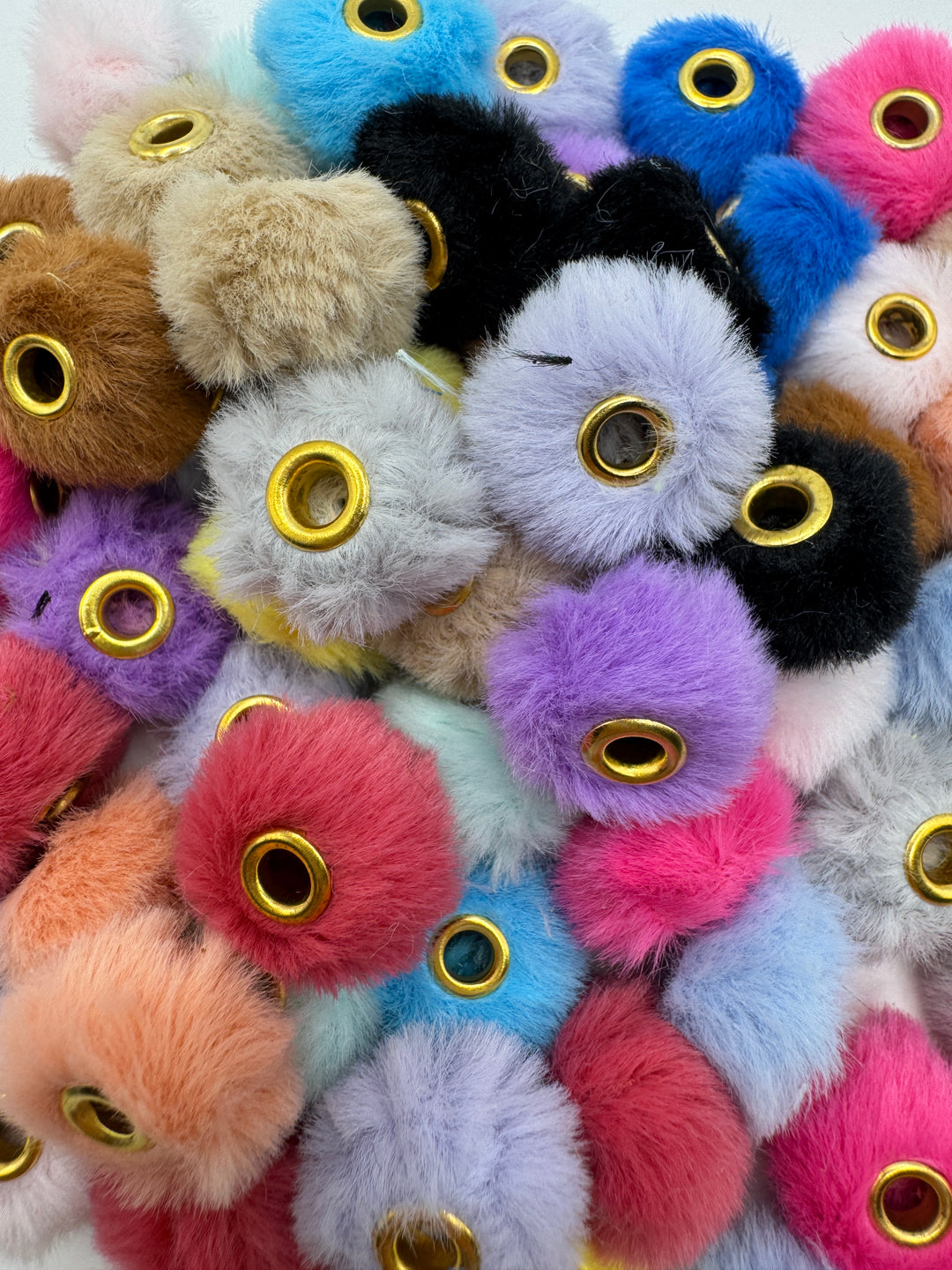 Fuzzy Spacer Mix of 30 pc. - 20mm
