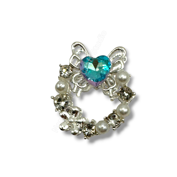 Metal Heart Round Wreath Bead - 1 pc.