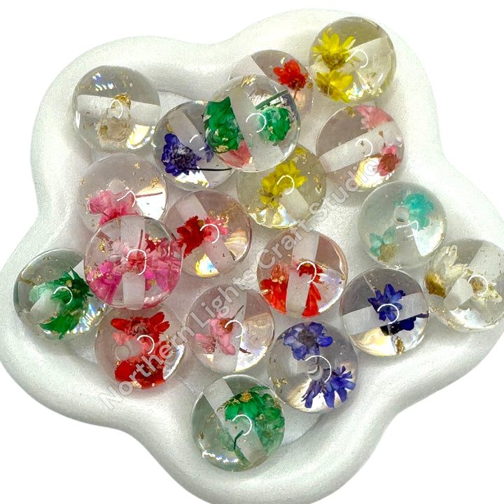 Flower and Gold Flakes Acrylic 16mm Beads - 20pc.