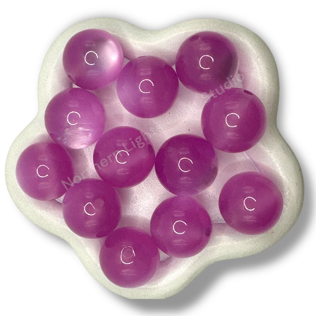 Light Purple Cat Eye Shiny 20mm Beads -10 pc.