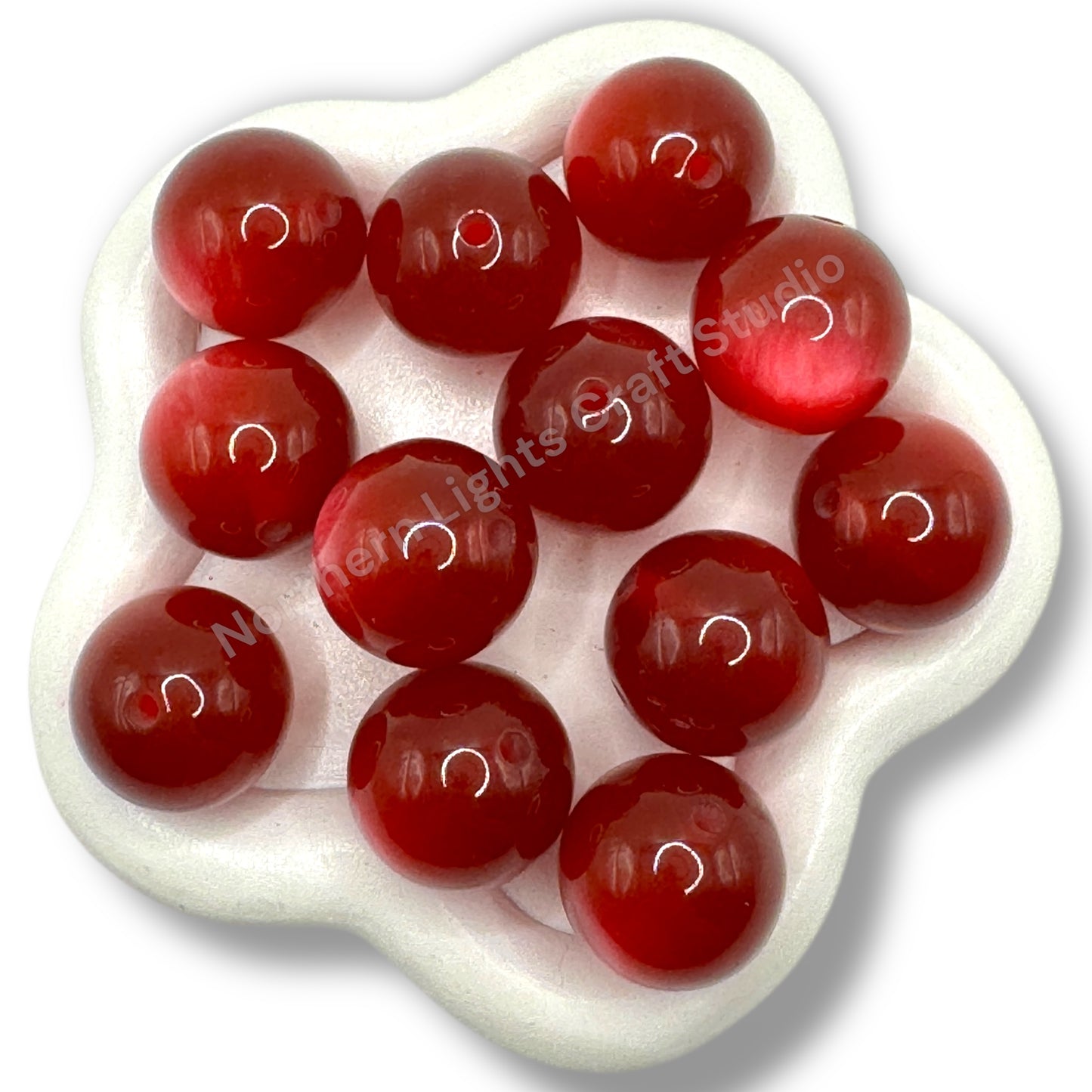 Red Cat Eye Shiny 20mm Beads -10 pc.