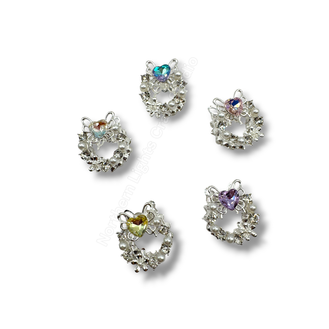 Metal Heart Round Wreath Bead - 1 pc.