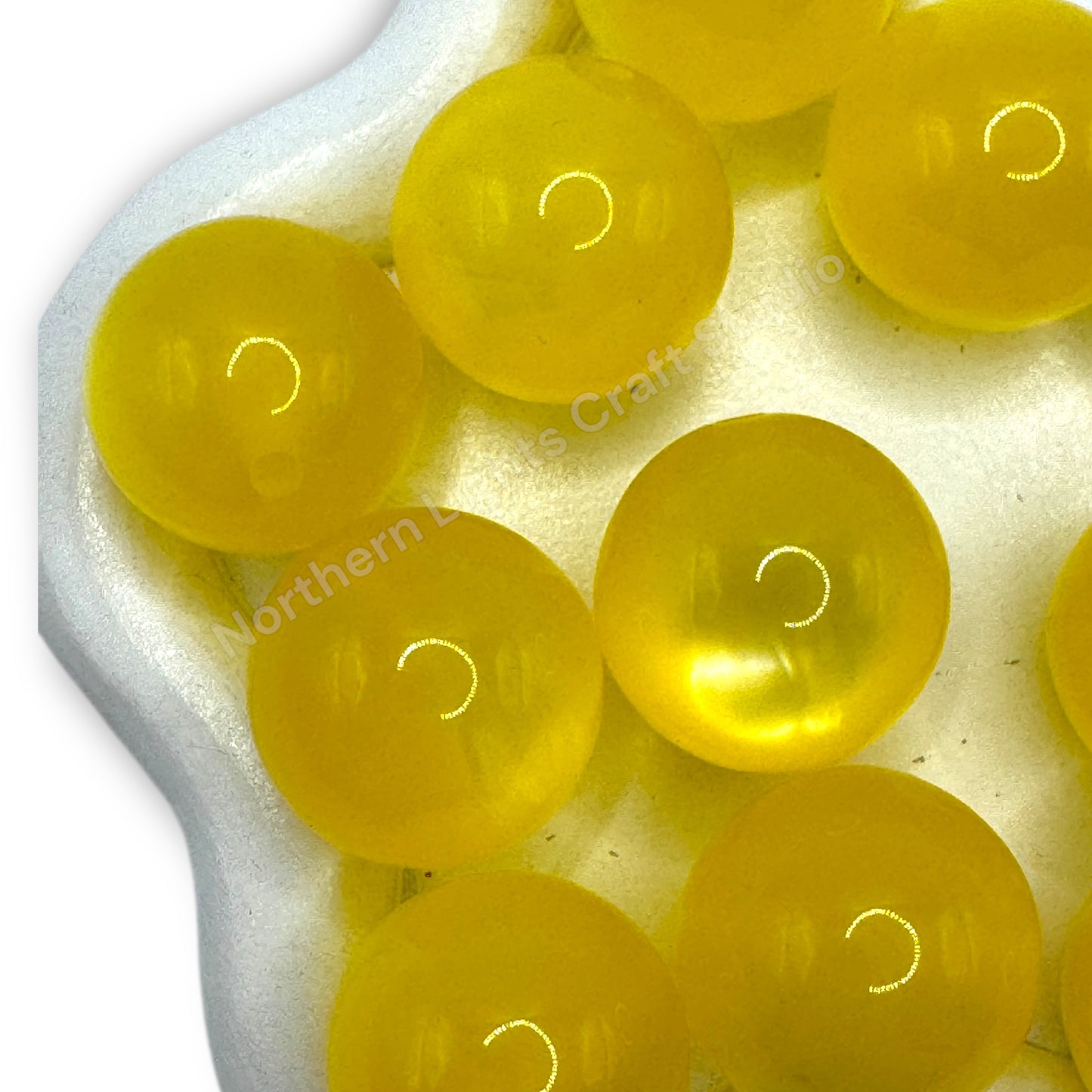 Yellow Cat Eye Shiny 20mm Beads -10 pc.