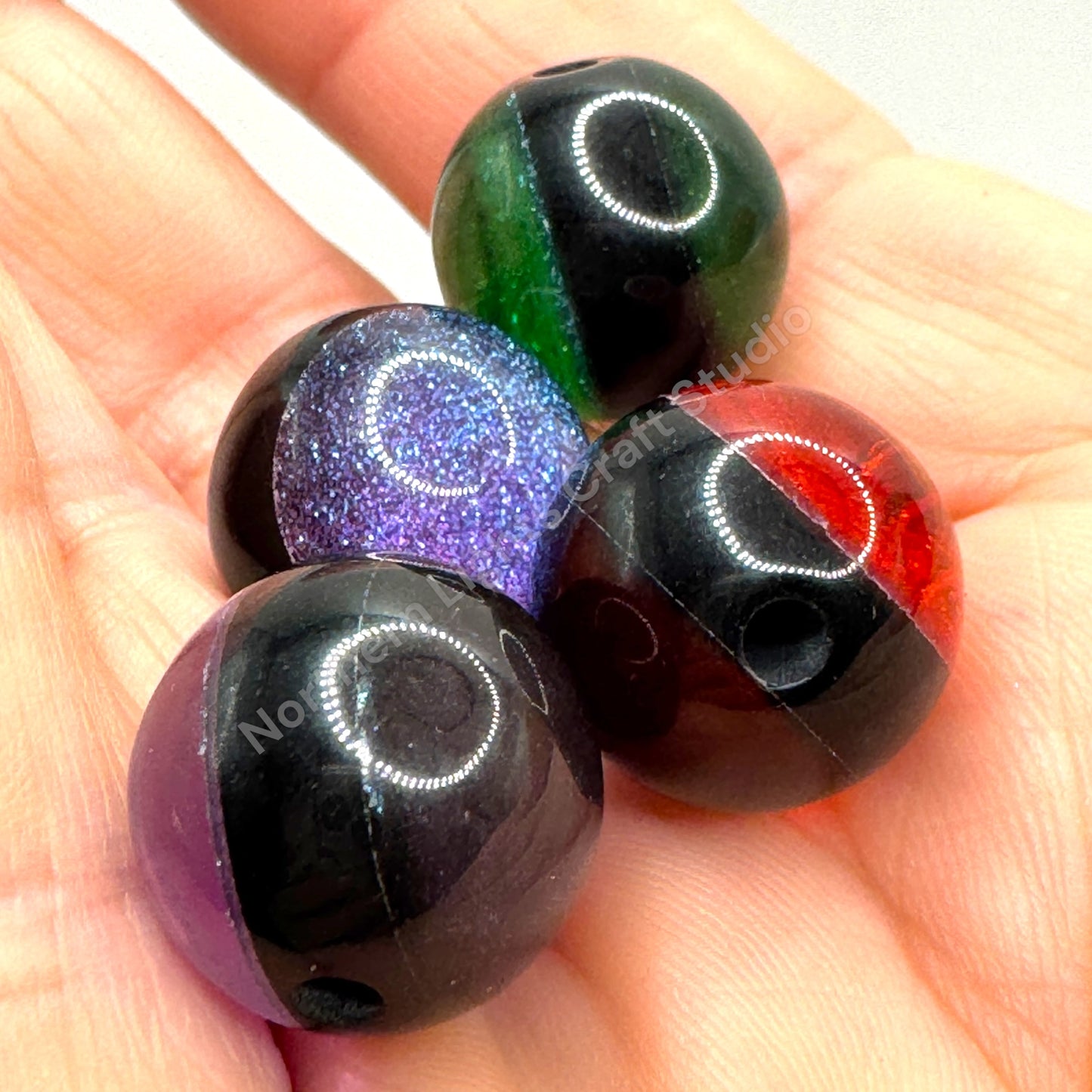 Glitter Core Stripe Premium Luxury Beads 16mm - 20pc. mix