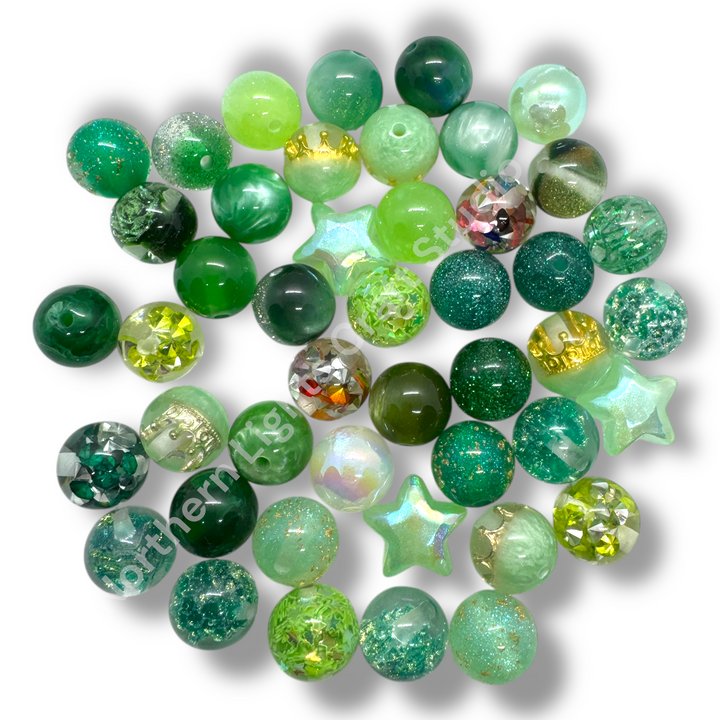 Green Premium Bead 16mm Resin Mix -20 pc.