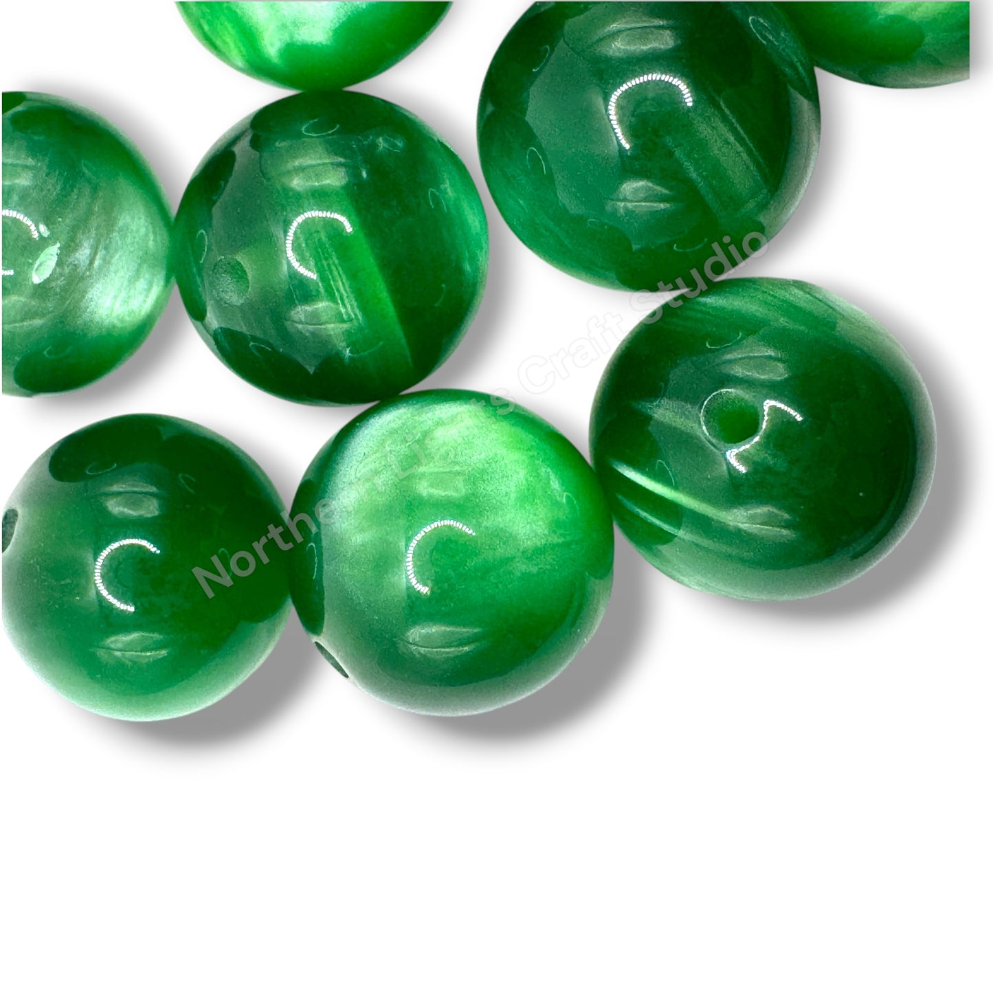 Green Cat Eye Shiny 20mm Beads -10pc.