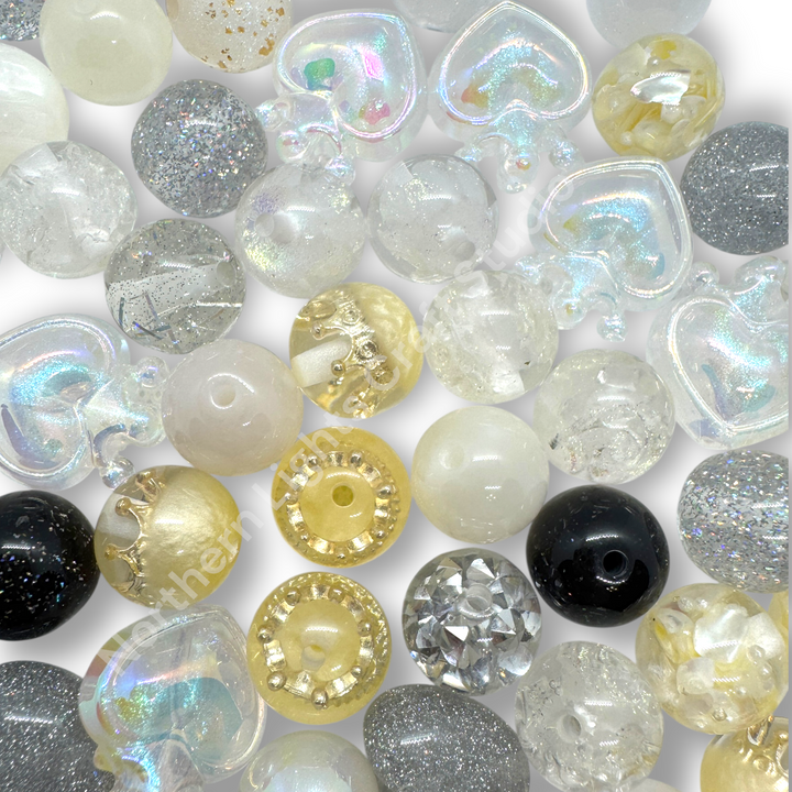 Winter Celebration Premium Bead 16mm Resin Mix -20 pc.