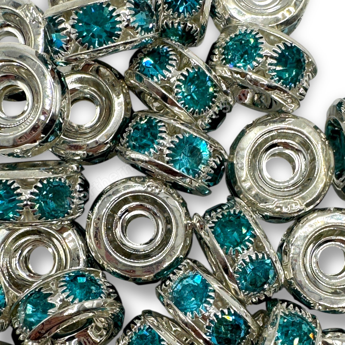 Metall Alloy Blue Crystal Silver 14mm Spacers -11 pc.