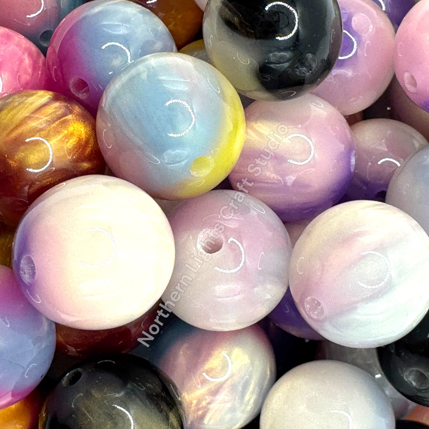 Luminous Multi Tone Color Galaxy 20mm Ombre Beads - 20pc.