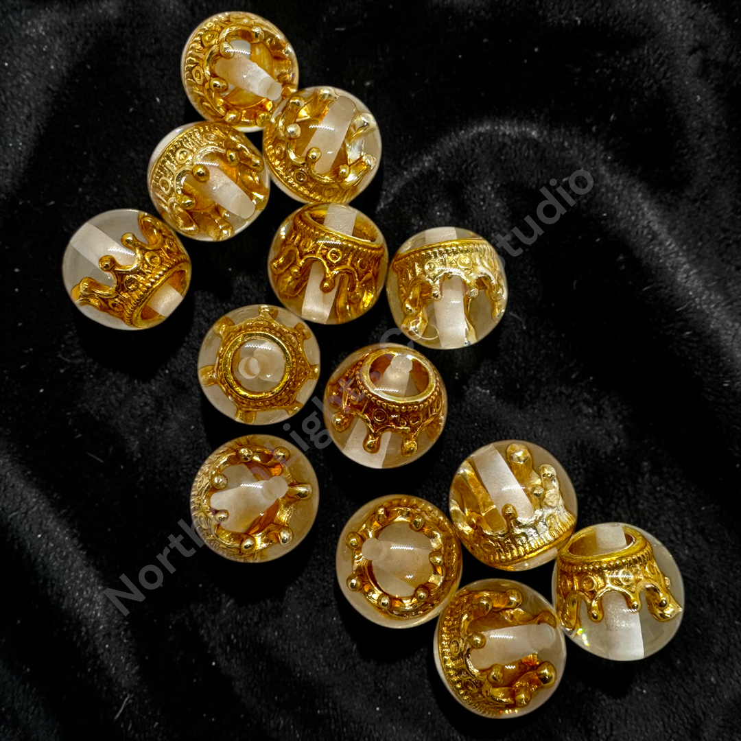 16mm Clear Crown Acrylic Bead Mix -20 Pieces