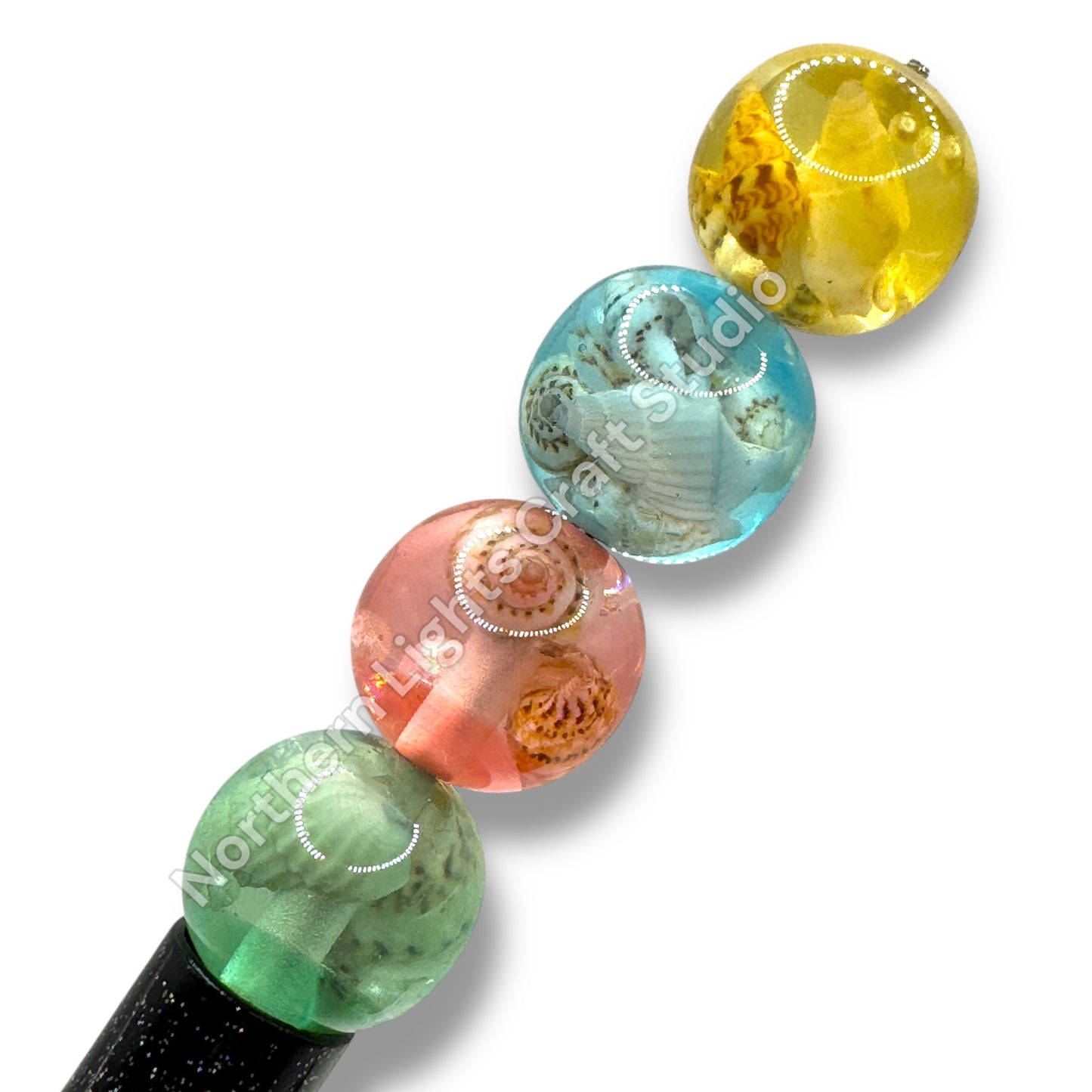 Seashell and Pearl Luxury Resin Snowglobe 16mm Beads - 10pc.