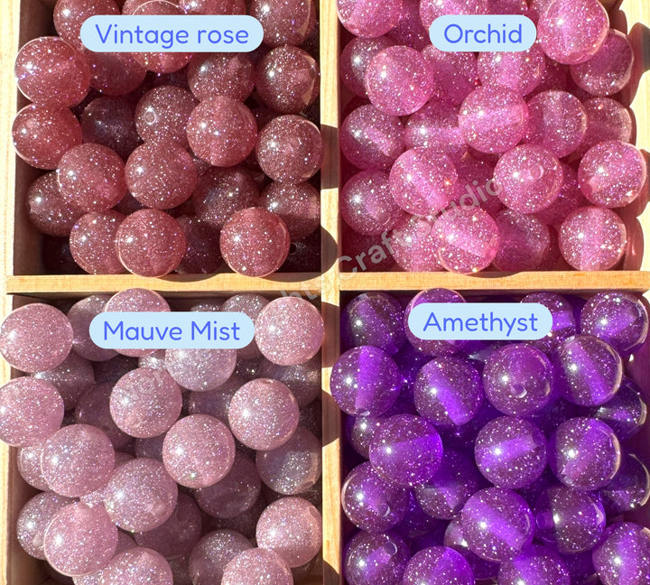Glitter Dust 16mm High Quality Resin Beads - 20 Pcs.
