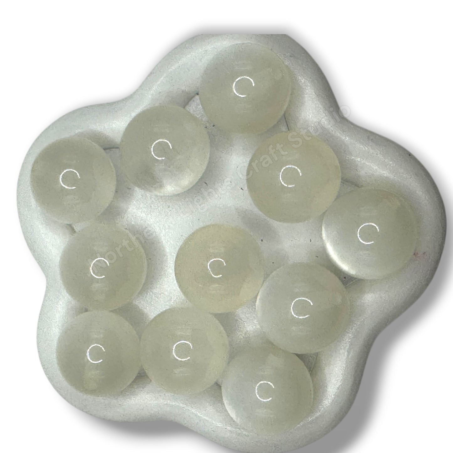 White Cat Eye Shiny 20mm Beads -10 pc.