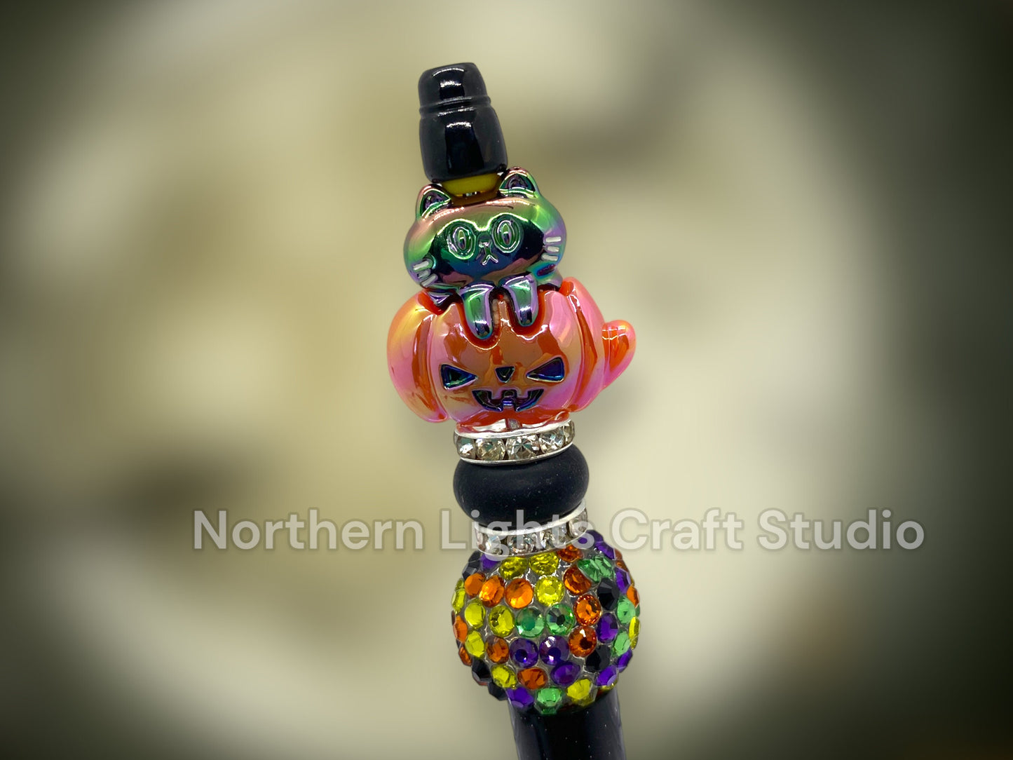 Handmade Halloween Bead Pens, Beaded Halloween Pens, Halloween Bead Pens, Pumpkin Cat Pen, Bling Halloween Pens, Handmade Halloween Beads
