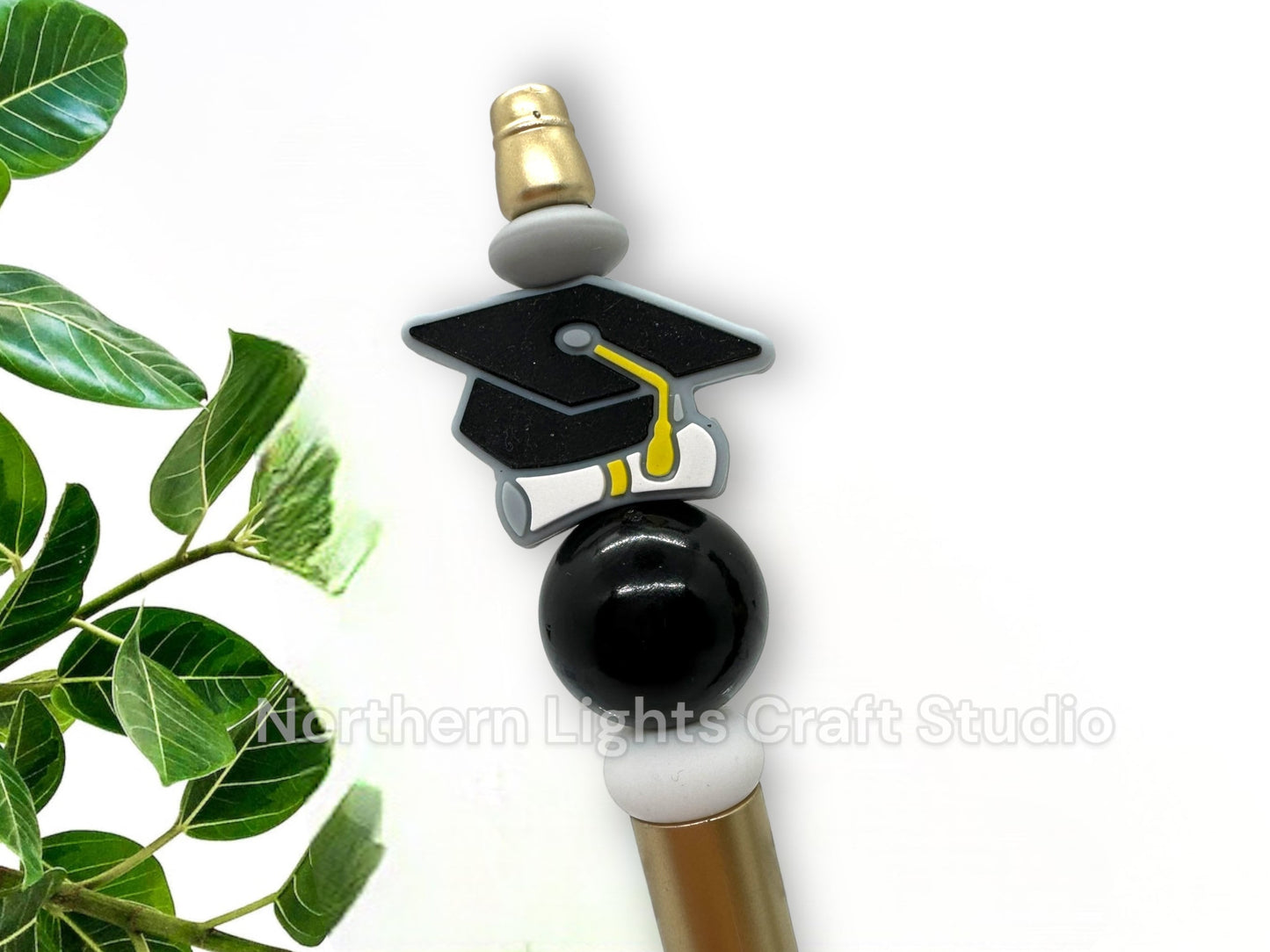 Graduation Pen, Gift for Graduates, Beaded Graduation Pen, Graduation Cap Beaded Pen
